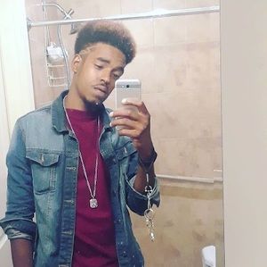 Meet your Posher, Victoriano